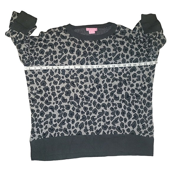 Isaac Mizrahi Crew Neck Leopard Print Ribbed Pullover Knit Sweater Gray Black XL - Picture 12 of 16